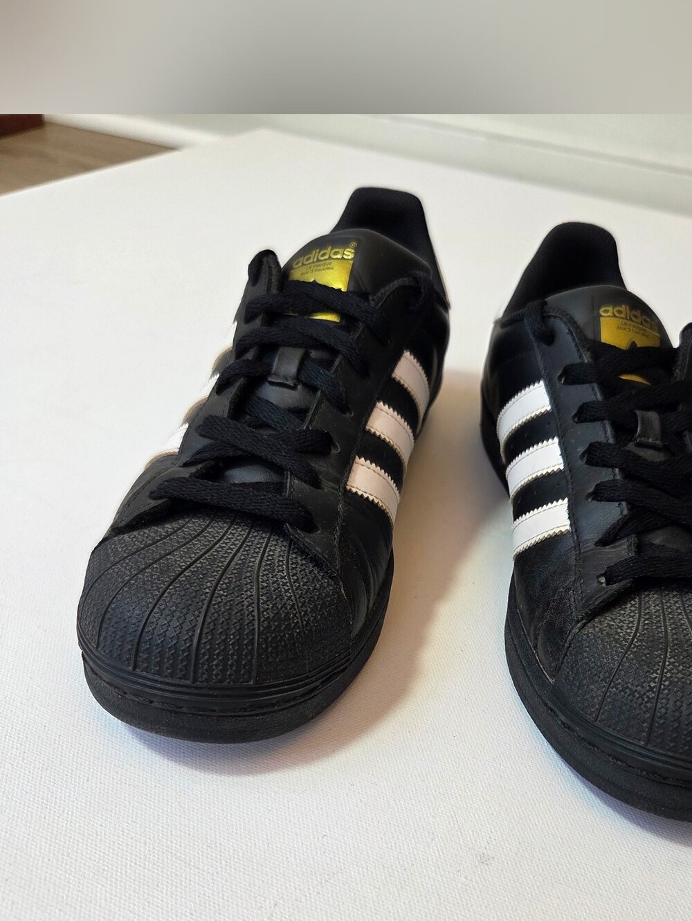 Adidas Superstar B27140 Mens 10 Black White Gold Leather Shell Toe Sneakers - Picture 3 of 9